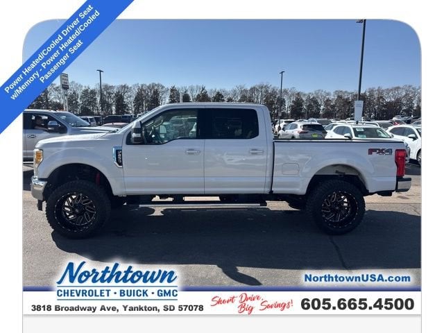 2017 Ford Super Duty F-250 SRW Lariat