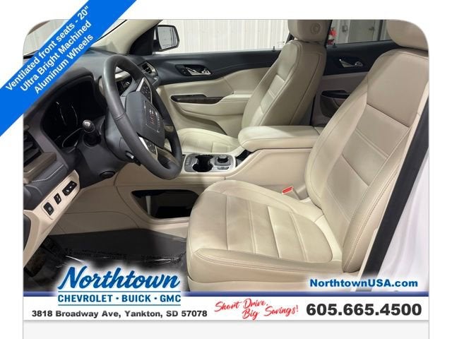 2023 GMC Acadia Denali