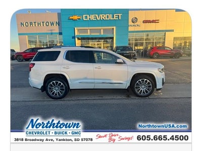 2023 GMC Acadia Denali