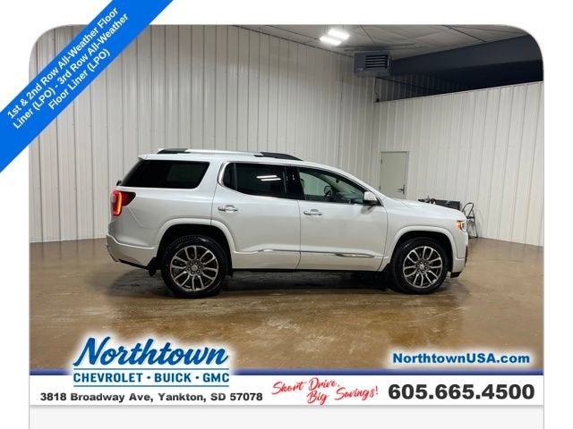 2023 GMC Acadia Denali