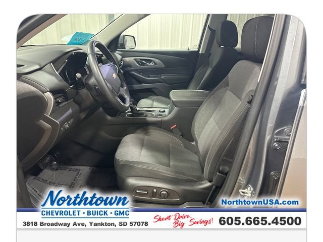 2021 Chevrolet Traverse LT Cloth