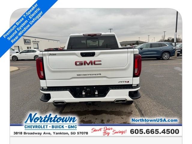 2024 GMC Sierra 1500 AT4
