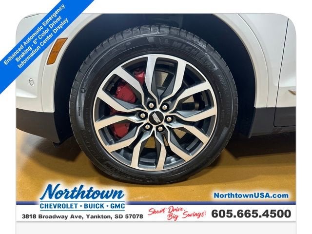 2022 Cadillac XT5 Sport