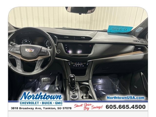 2022 Cadillac XT5 Sport