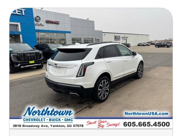 2022 Cadillac XT5 Sport