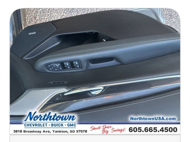 2024 Cadillac XT6 Sport