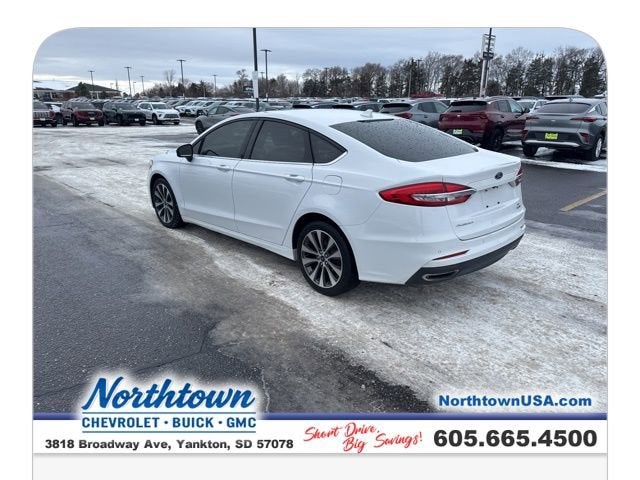 2020 Ford Fusion SE