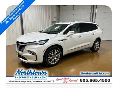 2023 Buick Enclave Essence