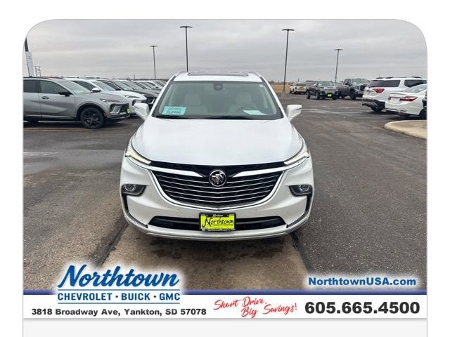2023 Buick Enclave Essence
