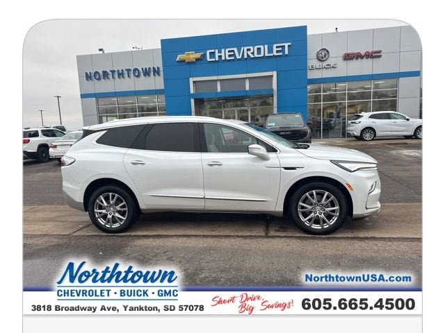 2023 Buick Enclave Essence