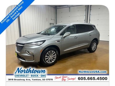 2023 Buick Enclave Essence