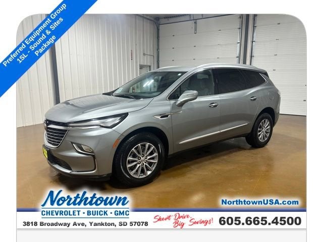 2023 Buick Enclave Essence
