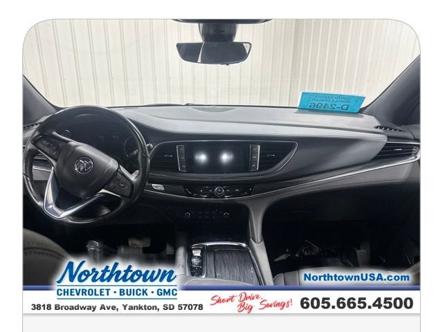 2023 Buick Enclave Essence