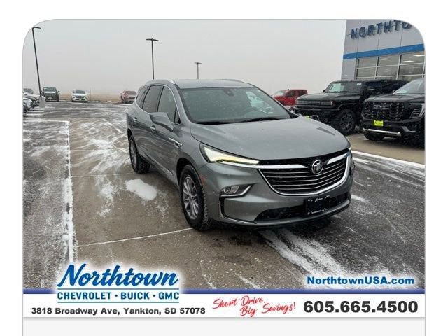2023 Buick Enclave Essence