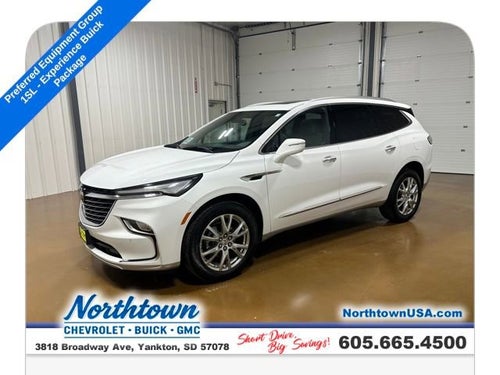 2023 Buick Enclave Essence