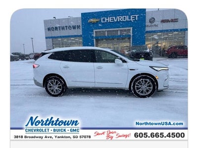 2023 Buick Enclave Essence