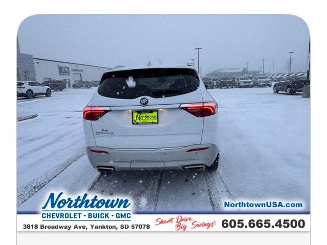 2023 Buick Enclave Essence