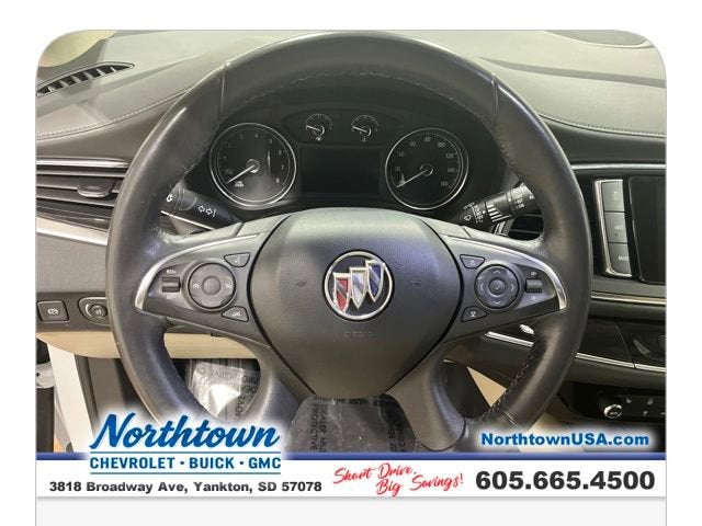 2021 Buick Enclave Essence