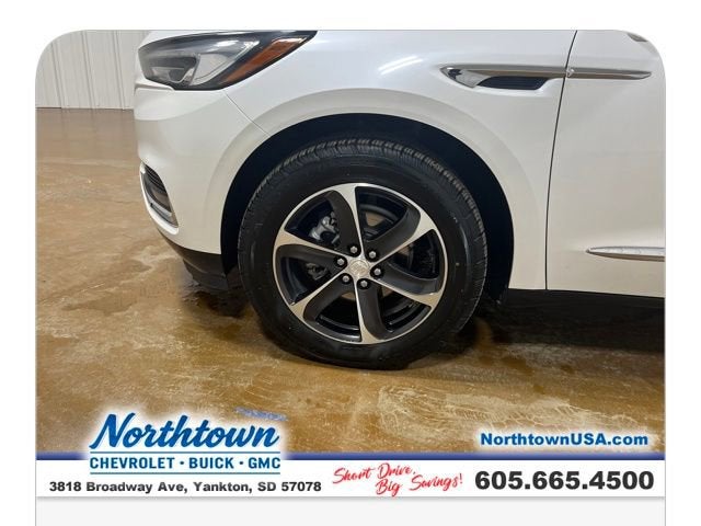 2021 Buick Enclave Essence