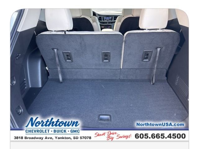 2023 Buick Enclave Essence