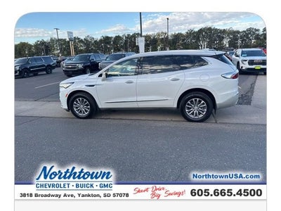 2023 Buick Enclave Essence