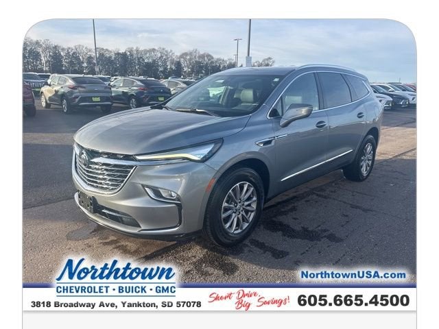 2023 Buick Enclave Essence