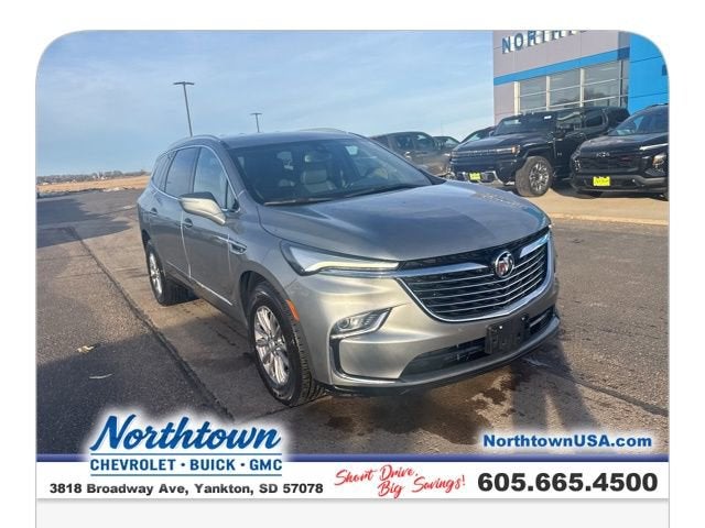 2023 Buick Enclave Essence