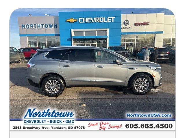 2023 Buick Enclave Essence