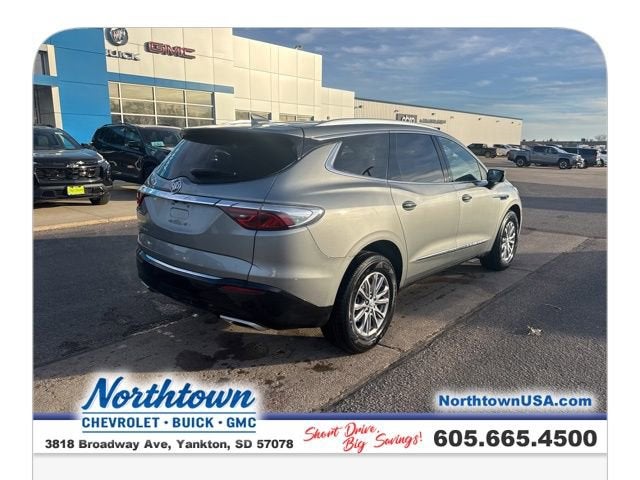 2023 Buick Enclave Essence