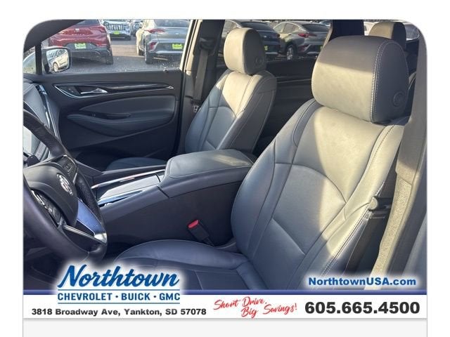 2023 Buick Enclave Essence