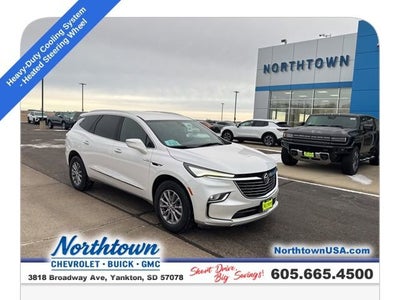 2023 Buick Enclave Essence