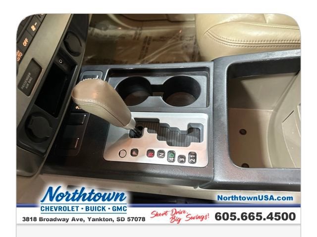 2012 Nissan Armada SV