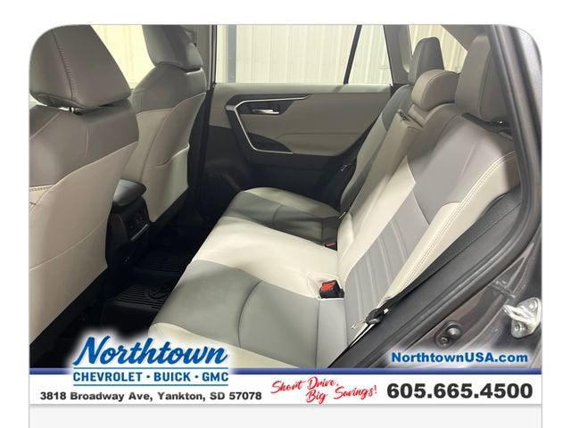 2022 Toyota RAV4 Hybrid XLE Premium