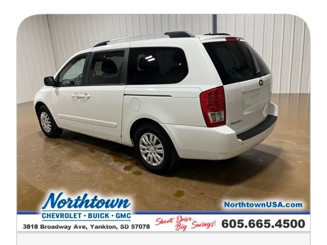 2012 Kia Sedona LX