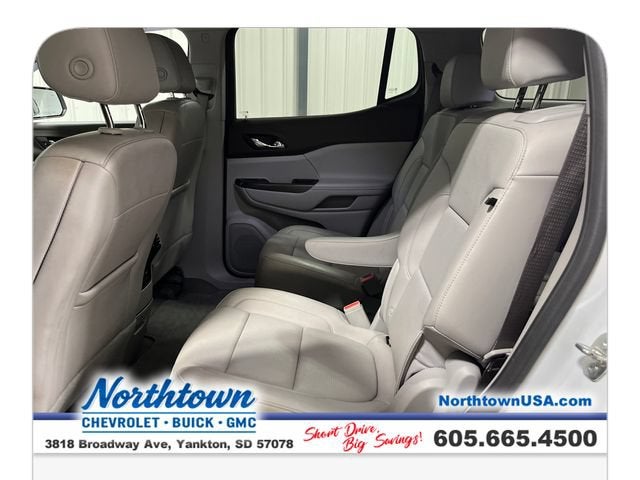 2023 GMC Acadia SLT