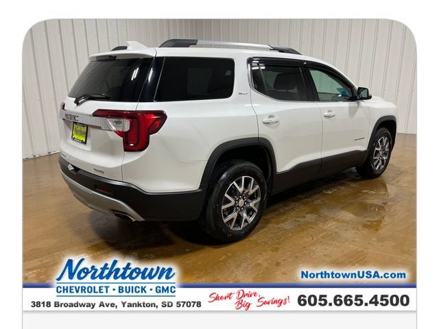 2023 GMC Acadia SLT