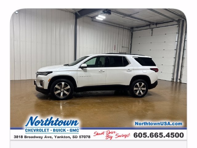 2023 Chevrolet Traverse LT Leather