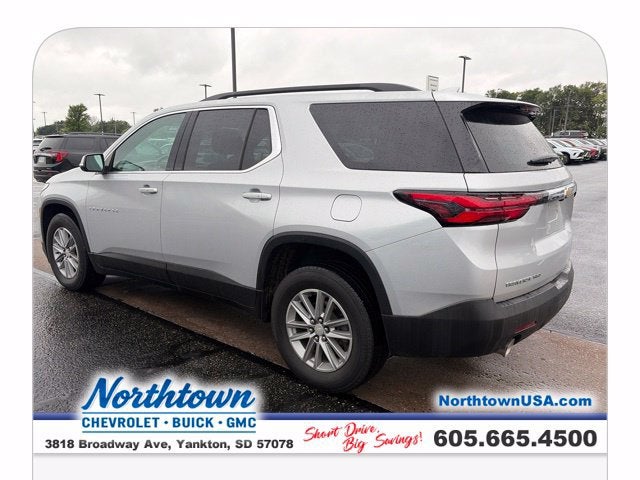 2022 Chevrolet Traverse LT Cloth