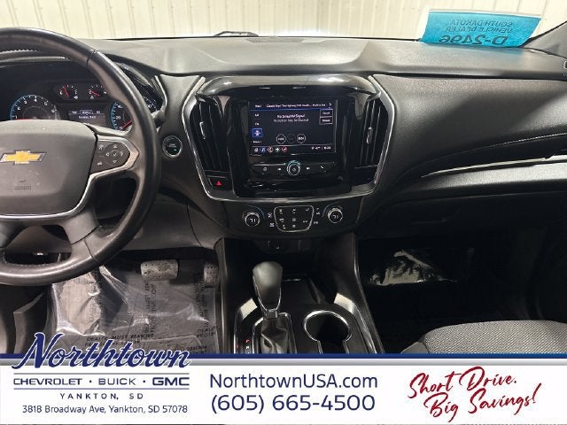 2022 Chevrolet Traverse LT Cloth