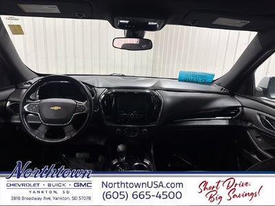 2022 Chevrolet Traverse LT Cloth