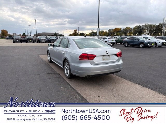 2013 Volkswagen Passat SE