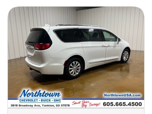 2018 Chrysler Pacifica Touring L Plus
