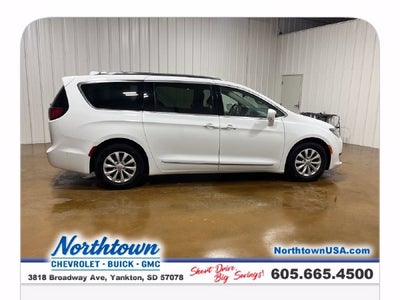 2018 Chrysler Pacifica Touring L Plus
