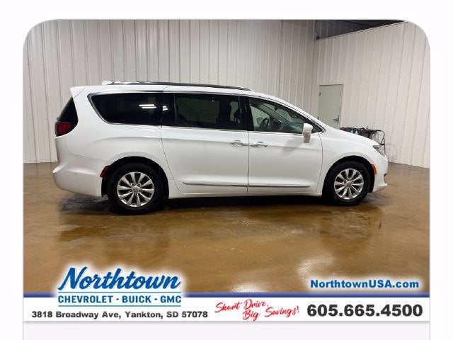 2018 Chrysler Pacifica Touring L Plus