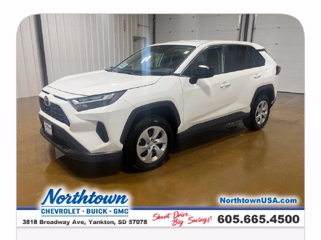 2025 Toyota RAV4 LE