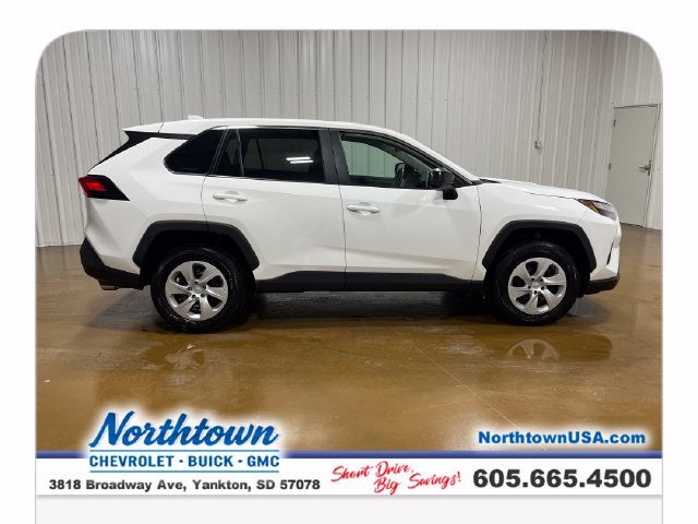 2025 Toyota RAV4 LE