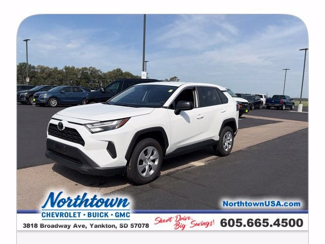 2025 Toyota RAV4 LE
