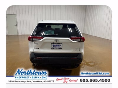 2025 Toyota RAV4 LE