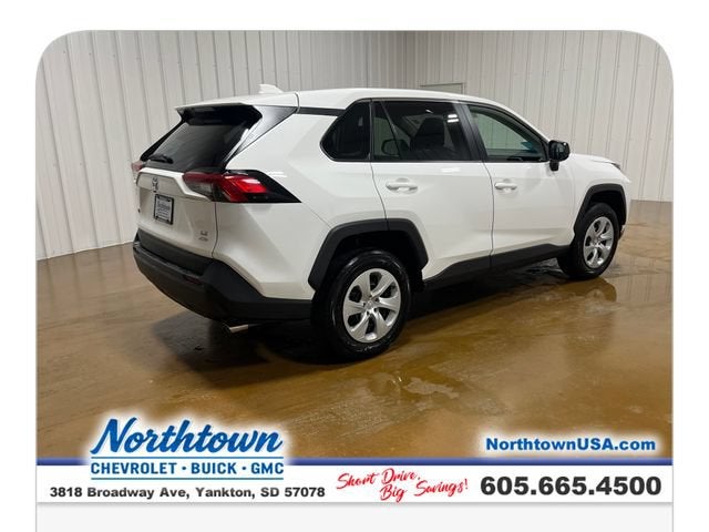 2025 Toyota RAV4 LE