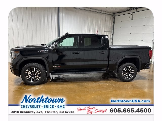 2024 GMC Sierra 1500 AT4